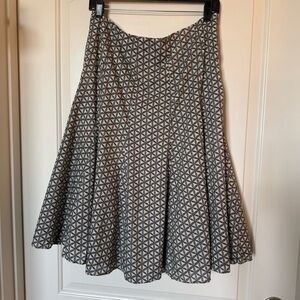 Gap Geometric Patterned Classic flare Skirt - Black and cream size 10 springtime